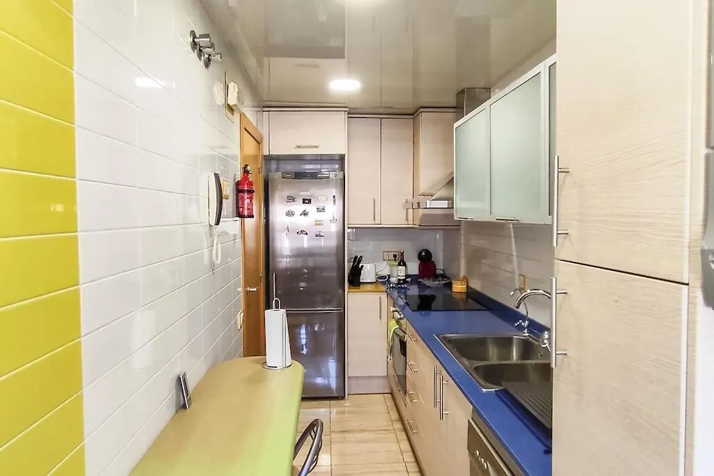 Fee4Me Comfortable Flat Near The Sea Sant Adria de Besos Apartment
